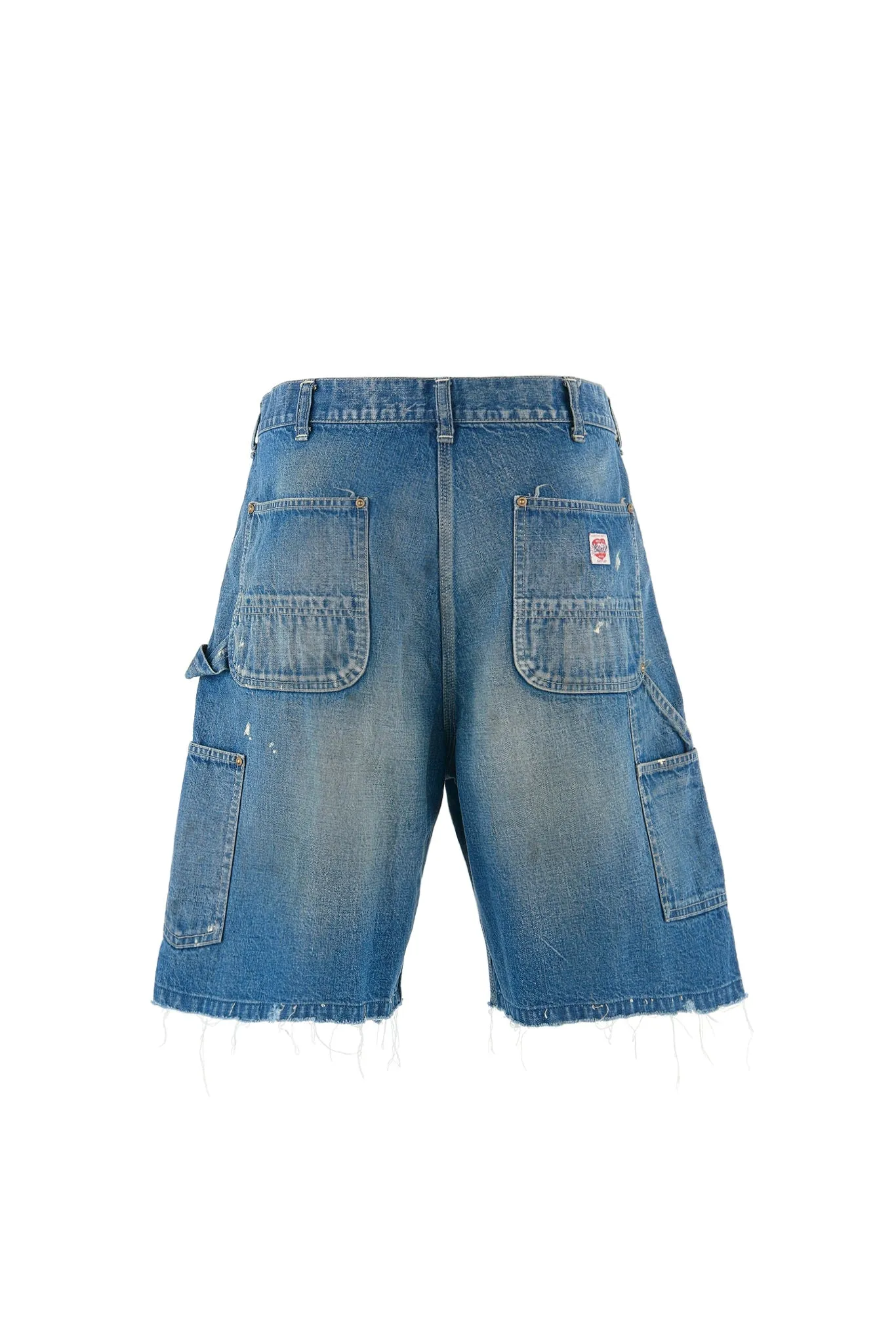 SAINT Mxxxxxx DOUBLE KNEE SHORTS/BLU Knee patches splashed with ink and water-splashed denim shorts. Denim blue S-XL. Custom-woven and dyed denim fabric with clear texture. Heavy-wash water-fading treatment to create local mottled fading/hole effects. Artificial distressing to simulate natural wearing marks. VINTAGE sense. Original consistent damage treatment. Hand-splashed ink and paint. Original consistent wash mark/pocket mark. Double knee patch. Rivet reinforcement. Improve functionality while enhancing design